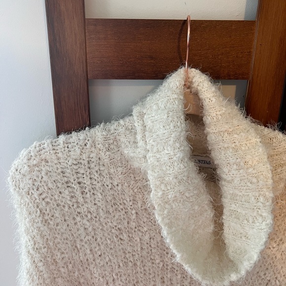 Fuzzy Turtleneck Sweater - Picture 4 of 7